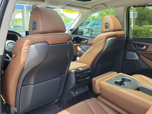 Used 2026 Acura MDX FWD w/ Technology Package image 11