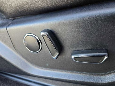 Used 2016 Ford F150 Lariat w/ Equipment Group 502A Luxury image 27