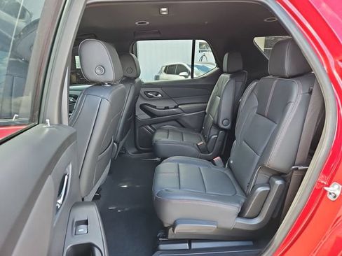 Used 2024 Chevrolet Traverse RS FWD image 26