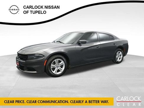 Used 2019 Dodge Charger SXT image 1