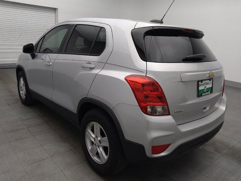 Used 2021 Chevrolet Trax LS w/ Tint and Cruise Package FWD image 5