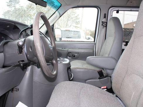 Used 2003 Ford E-350 and Econoline 350 XL RWD image 16