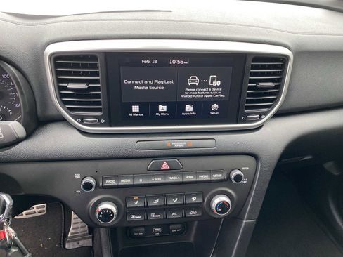 Used 2022 Kia Sportage Nightfall Edition image 16