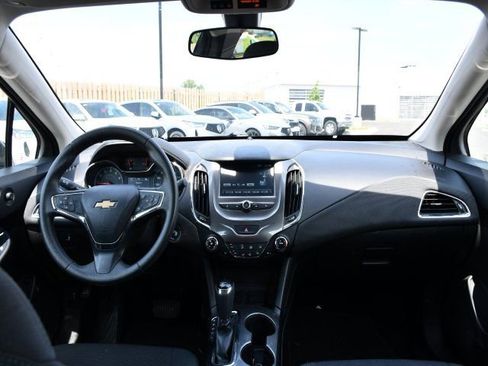 Used 2017 Chevrolet Cruze LT w/ Convenience Package FWD image 15