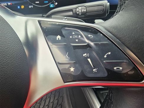 Used 2025 Mercedes-Benz GLA 250 image 21