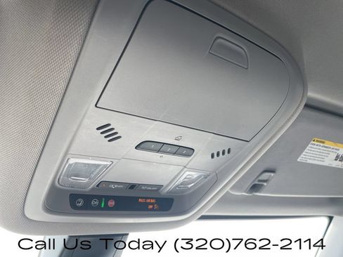 Certified 2022 GMC Acadia SLT w/ Elevation Edition AWD/4WD image 29