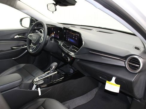 New 2026 Chevrolet Trax ACTIV w/ Driver Confidence Package image 21