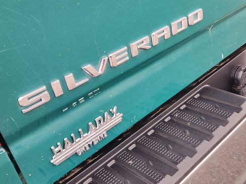 Used 2020 Chevrolet Silverado 3500 LT w/ Z71 Off-Road Package image 10