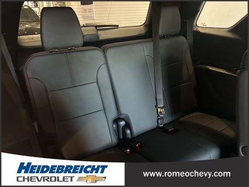 Certified 2023 Chevrolet Traverse RS FWD image 34