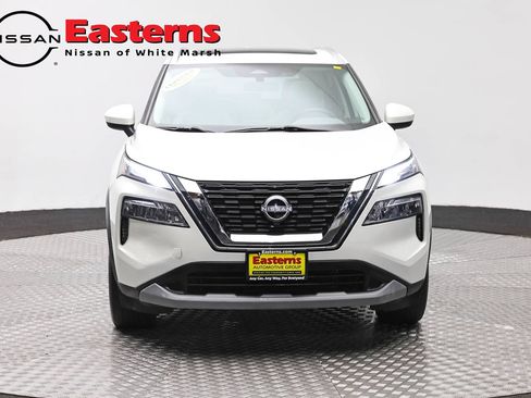 Used 2023 Nissan Rogue SV w/ SV Premium B Package AWD/4WD image 2