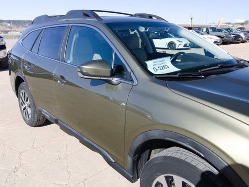 Used 2020 Subaru Outback Premium AWD/4WD image 10
