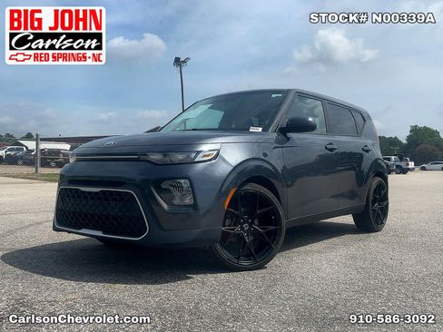 Used 2021 Kia Soul LX FWD image 2