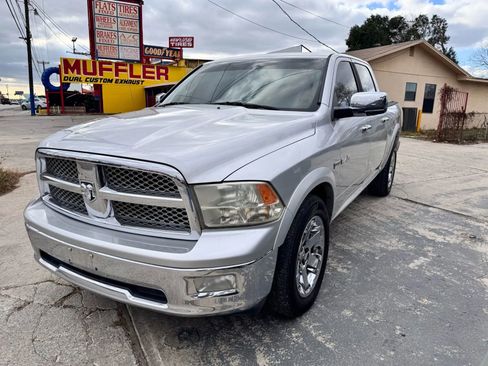 Used 2010 Dodge Ram 1500 Truck Laramie image 7