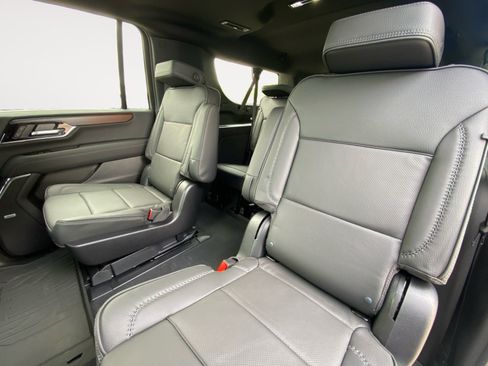 New 2026 GMC Yukon XL Denali w/ Denali Reserve Package AWD/4WD image 24