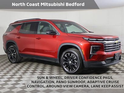 Used 2025 Chevrolet Traverse LT w/ Sun and Wheel Package