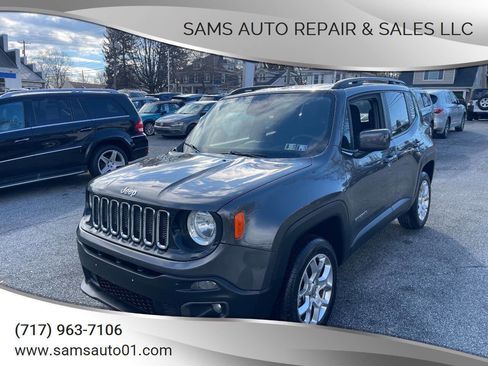 Used 2018 Jeep Renegade Latitude image 1