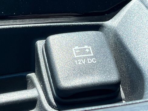 Used 2022 RAM 1500 Limited AWD/4WD image 39