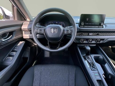 Certified 2025 Honda Accord LX image 8