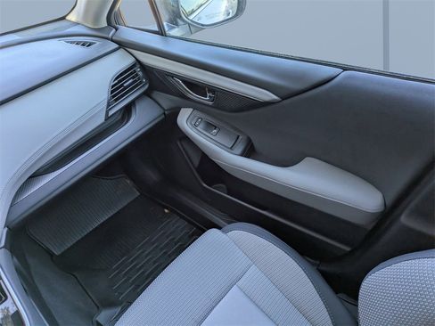 Used 2025 Subaru Outback Premium image 18