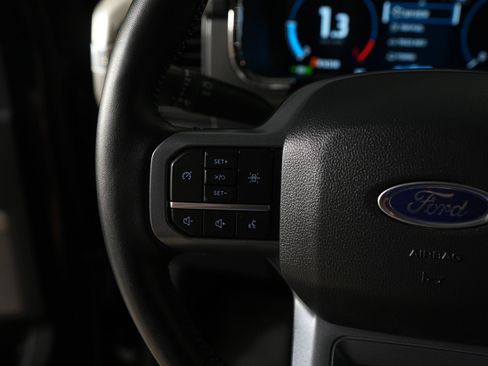 Used 2022 Ford F150 Lariat w/ Max Trailer Tow Package AWD/4WD image 18