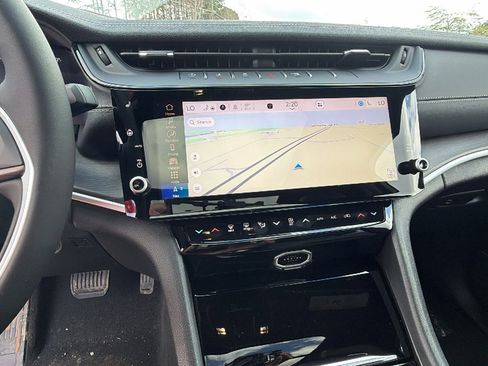 New 2026 Jeep Grand Cherokee L Limited image 29