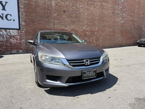 Used 2014 Honda Accord LX image 2
