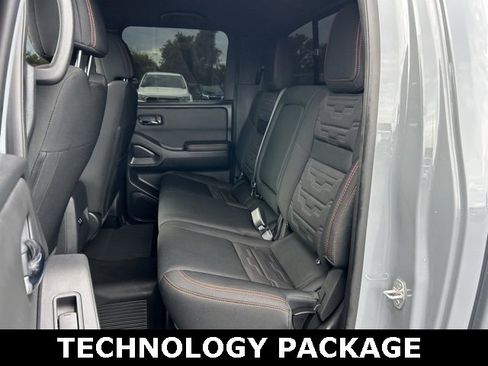 Used 2024 Nissan Frontier Pro-X w/ Technology Package image 15
