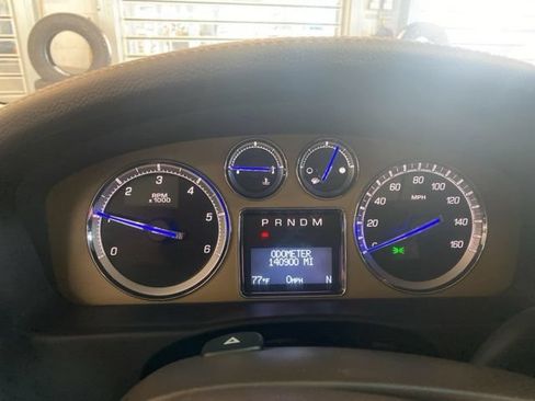 Used 2013 Cadillac Escalade ESV Platinum AWD/4WD image 18