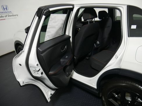 New 2026 Honda HR-V Sport image 10