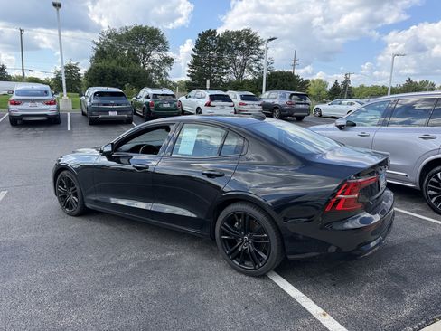 Used 2024 Volvo S60 B5 Plus w/ Climate Package AWD/4WD image 5