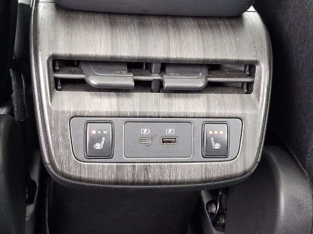 Certified 2024 Nissan Ariya AWD image 12