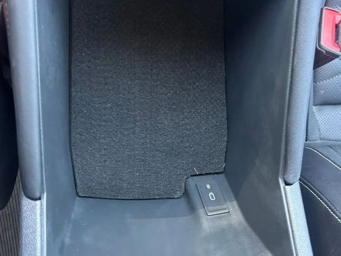 Used 2025 Volkswagen Atlas SE AWD/4WD image 14