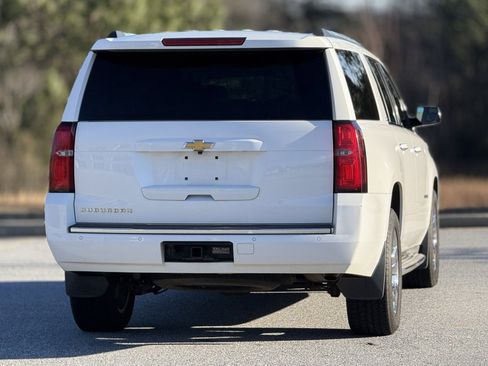 Used 2015 Chevrolet Suburban LTZ image 6