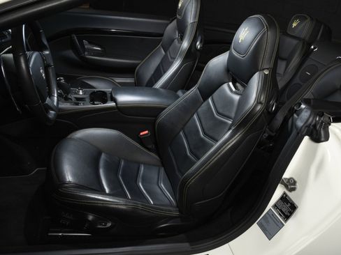 Used 2018 Maserati GranTurismo Sport image 6