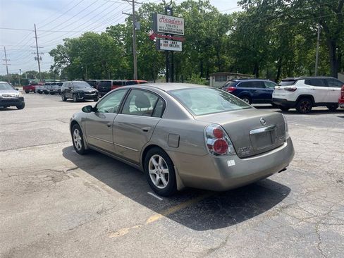 Used 2005 Nissan Altima 2.5 SL w/ (G02) SL Pkg FWD image 7