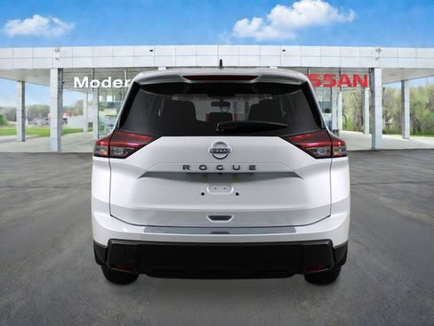 New 2026 Nissan Rogue SV FWD image 4
