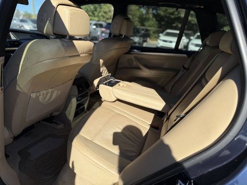 Used 2010 BMW X5 xDrive48i AWD/4WD image 10