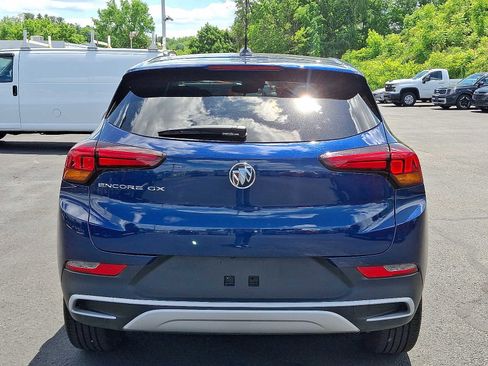 Used 2023 Buick Encore GX Preferred w/ Cold Weather Comfort Package FWD image 5