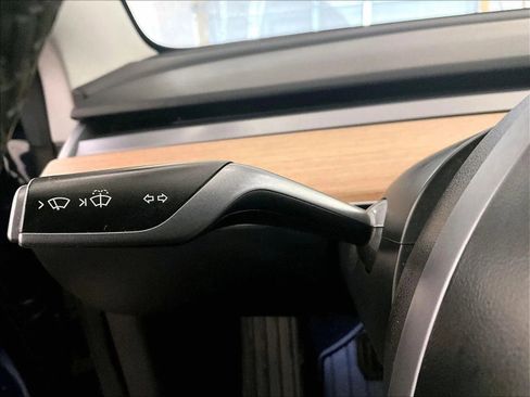 Used 2018 Tesla Model 3 Performance image 30