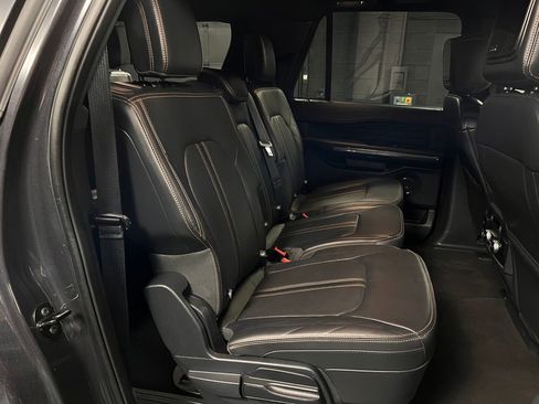 Used 2024 Ford Expedition Max Platinum AWD/4WD image 14