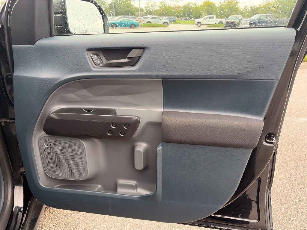 Used 2025 Ford Maverick XL FWD image 10
