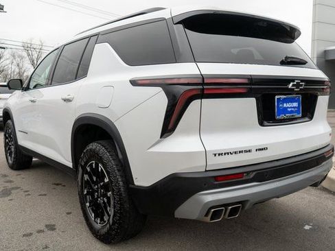 Used 2024 Chevrolet Traverse Z71 w/ Enhanced Driving Package AWD/4WD image 8