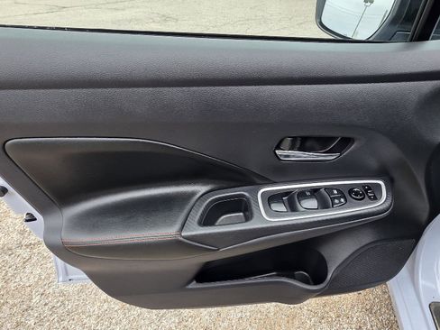 Used 2023 Nissan Versa SR w/ Electronics Package FWD image 32