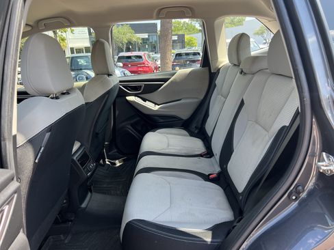 Used 2022 Subaru Forester AWD/4WD image 29