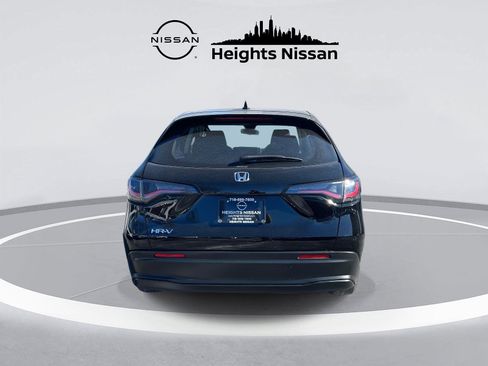 Used 2023 Honda HR-V LX image 6