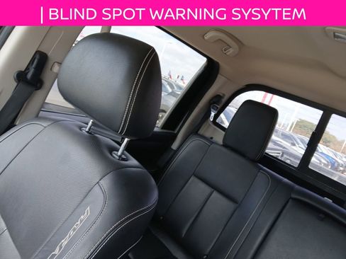 Used 2017 Nissan Titan PRO-4X w/ Pro-4x Convenience Package image 16
