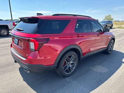 Used 2025 Ford Explorer ST w/ Sun And Sound Package AWD/4WD image 7