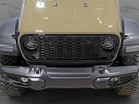 Used 2025 Jeep Wrangler Unlimited Sport AWD/4WD image 17