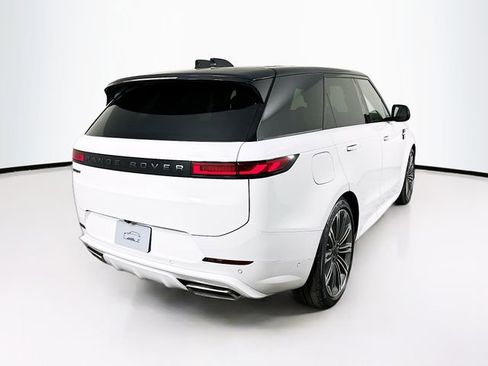 New 2026 Land Rover Range Rover Sport Dynamic SE AWD/4WD image 5