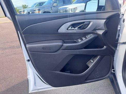 Used 2019 Chevrolet Traverse LT w/ LPO, Floor Liner Package AWD/4WD image 6